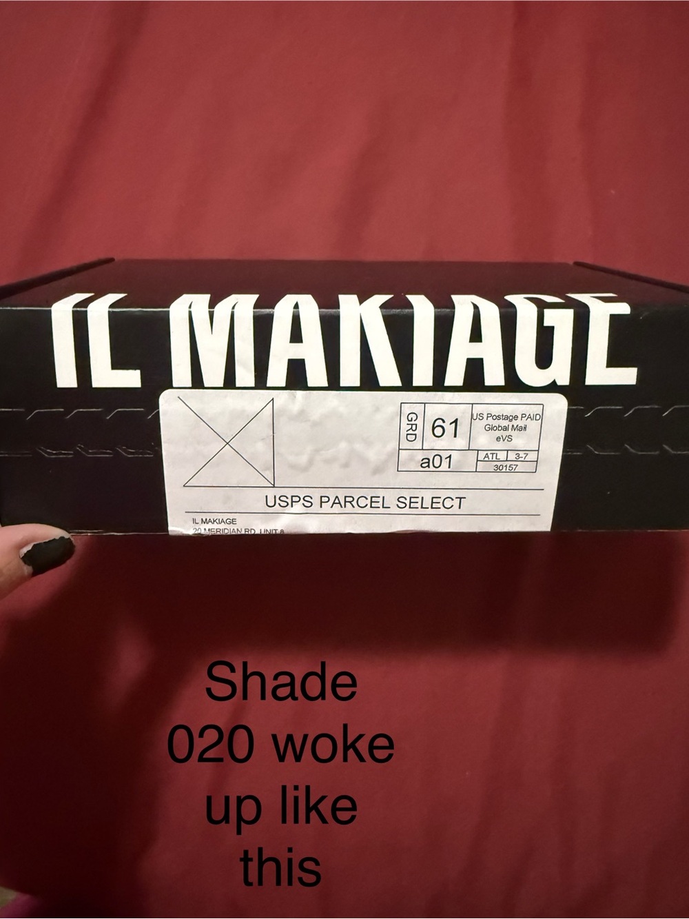 IL MAKIAGE Black Box with White Logo